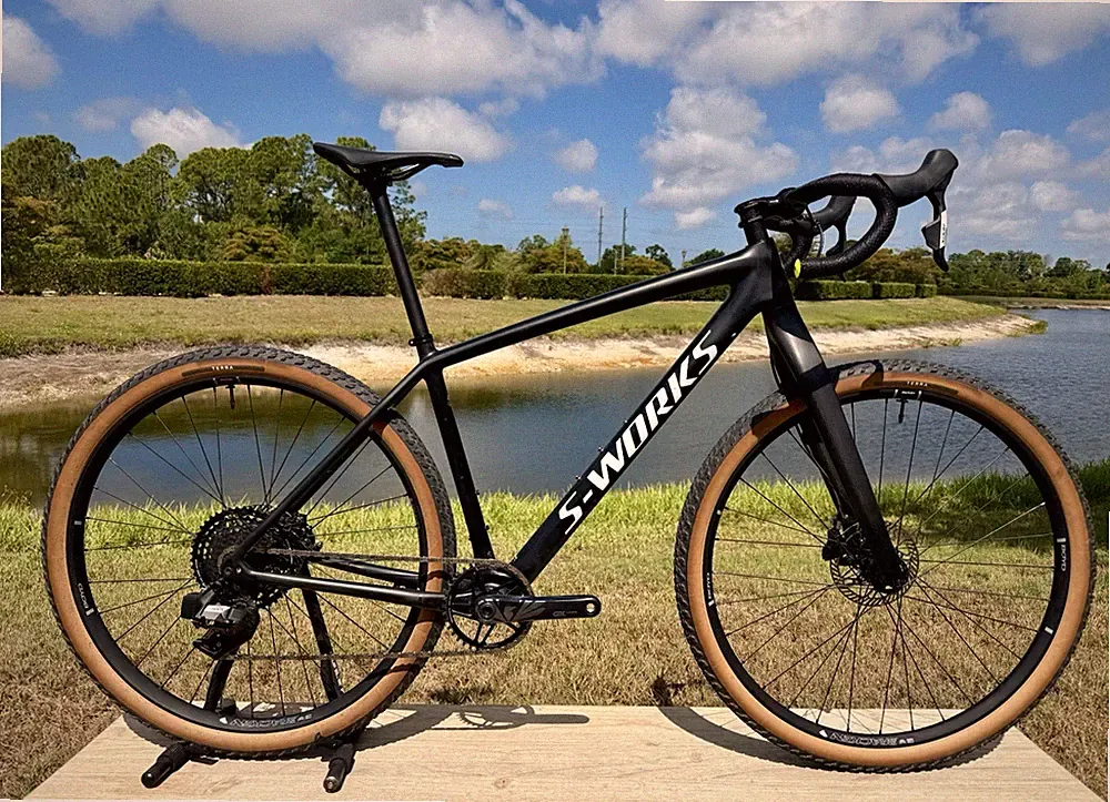 10 Speeds Adventure Bike